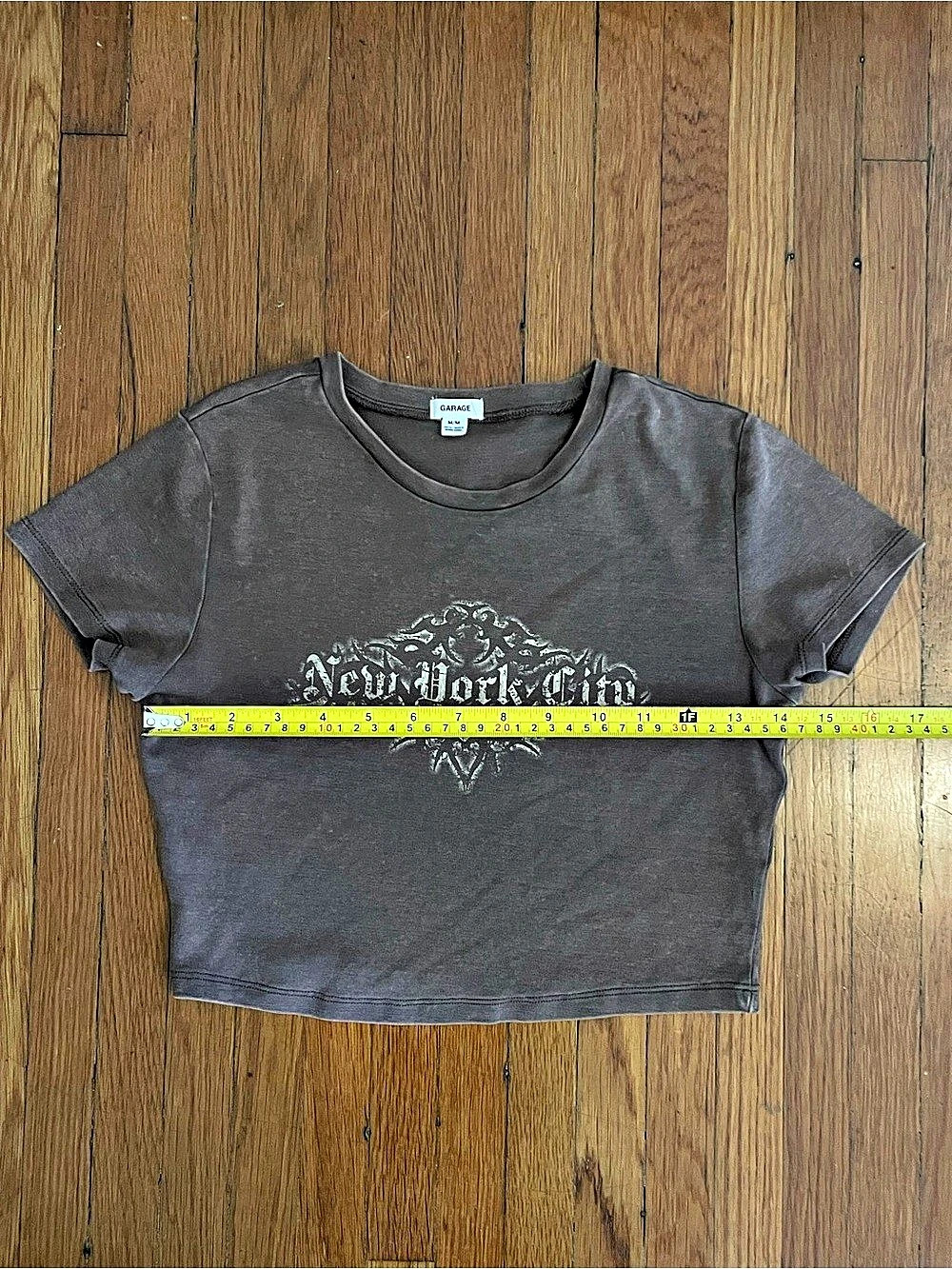 Garage NYC New York Graphic Baby Tee Brown Cropped T-Shirt M - Picture 7 of 9